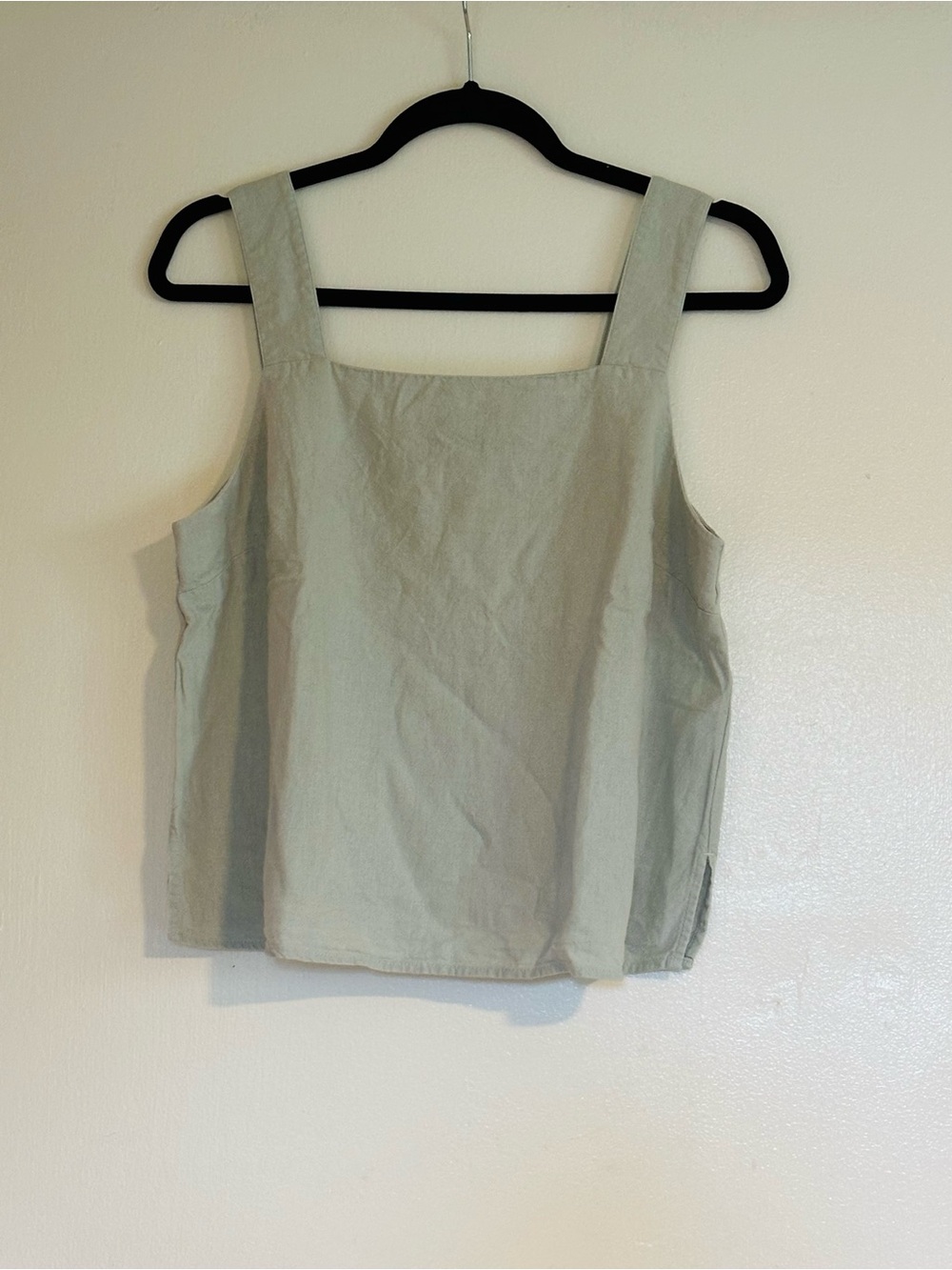 Banana Republic Classic Square-Neck Tank Top in Light Sage M